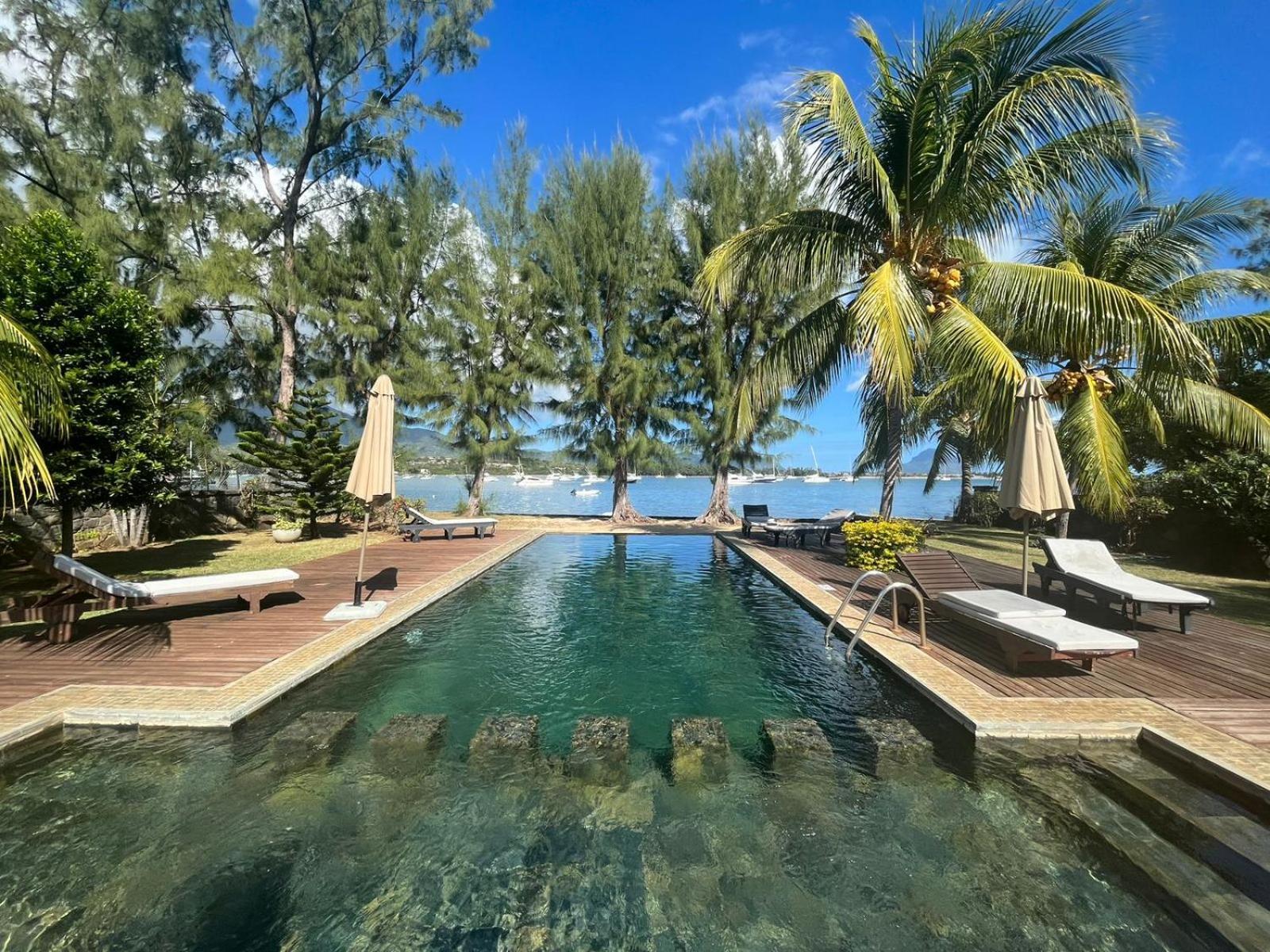 Olana Blue - Beachfront Apartment ريفير نوار المظهر الخارجي الصورة